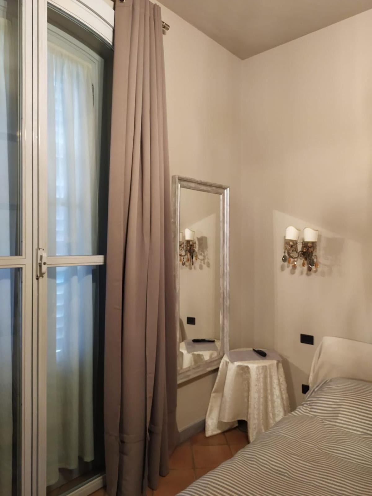 Camera Navigli Con Bagno Privato ミラノ エクステリア 写真